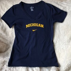 💙💛 Nike Michigan t-shirt 💛💙
